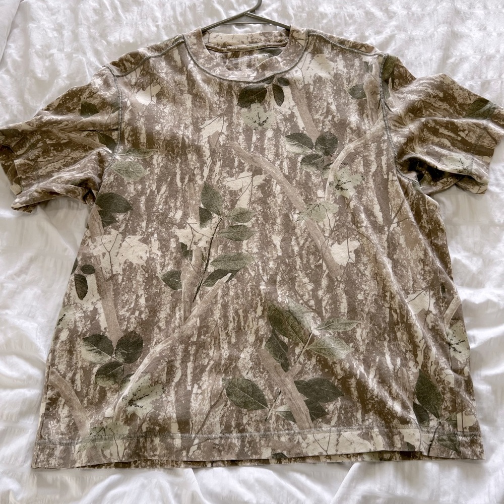 ABERCROMBIE Camo T shirt.  Vintage inspired fit.